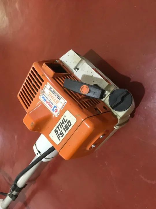 Roçadeira Stihl FS 160 por R$ 1.800,00