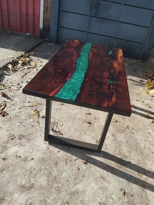 Mesa de madeira e resina epoxi 8 lugares - Foto 2
