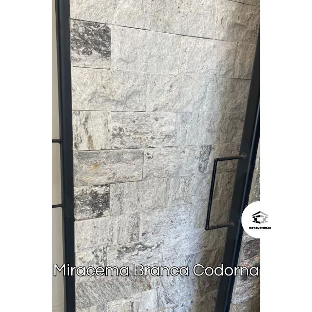 Pedras Naturais para revestimento - Miracema - Filete Basalto Ferrugem  - Foto 3