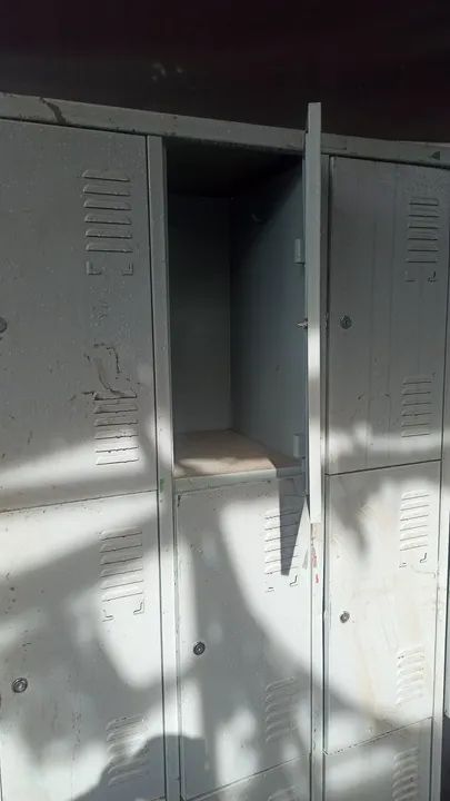 Armário de aço roupeiro 12 portas com as chaves - Foto 3
