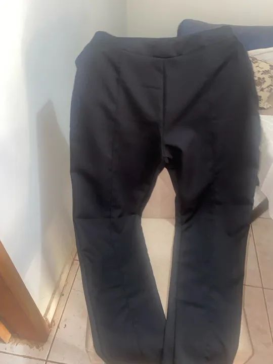Calça Social Preta - Tamanho G /42 - Foto 2