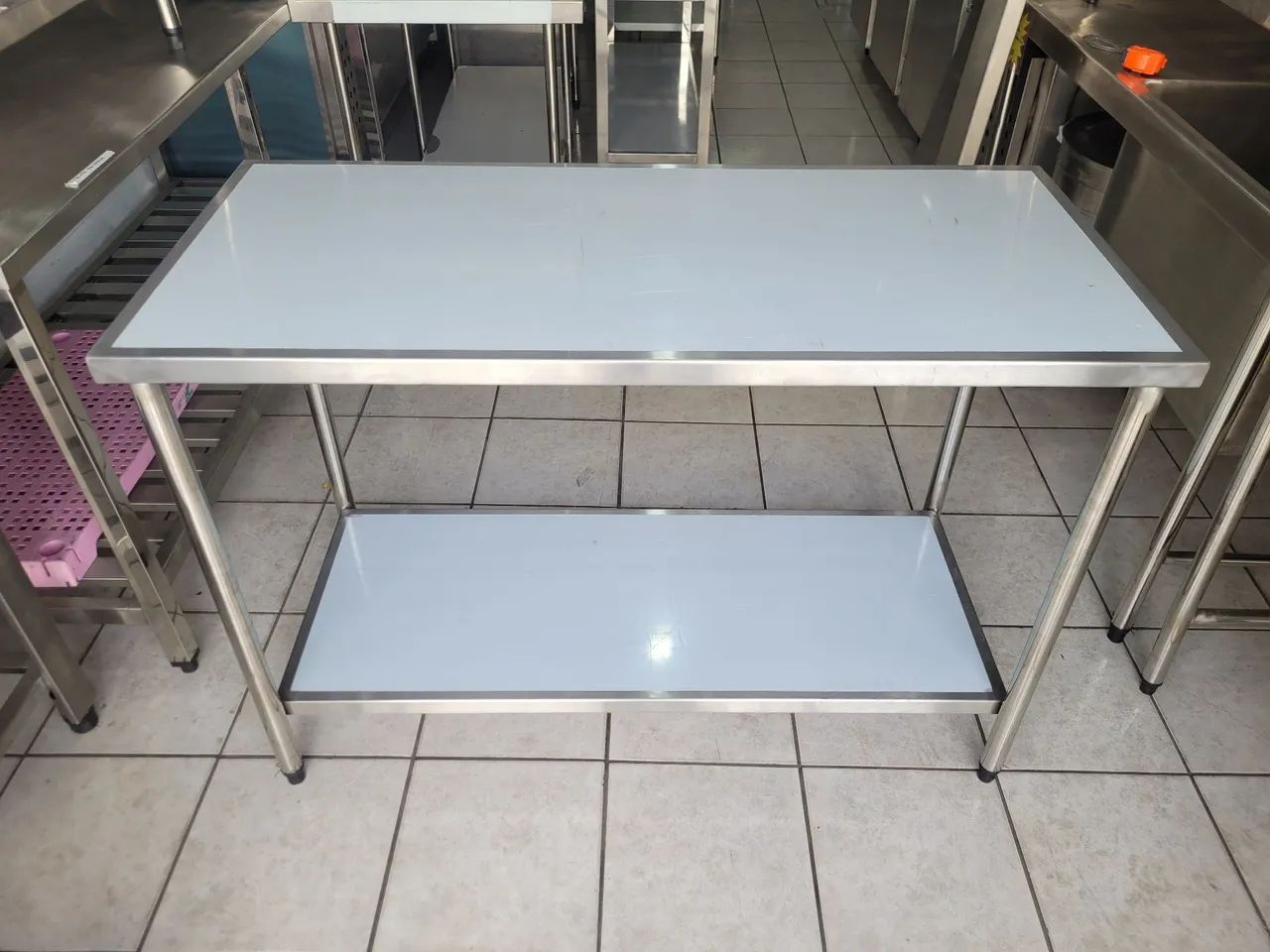 MESA INOX COM PANELEIRO LISO  - Foto 2
