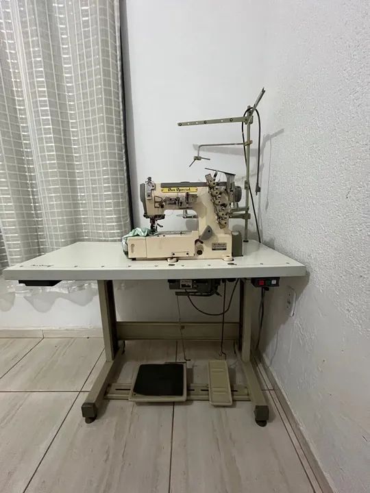Máquina de Costura Overlock Sun Special