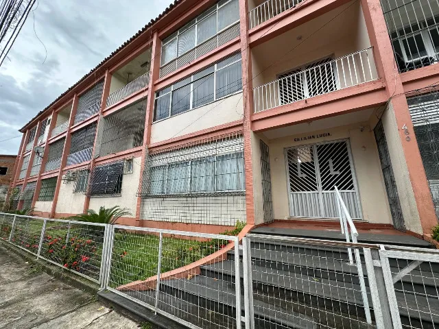Apto, 120m², mobiliado, 2/4 no Ed. Lilian Lúcia.