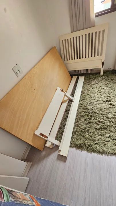 Cama solteiro com colchão 