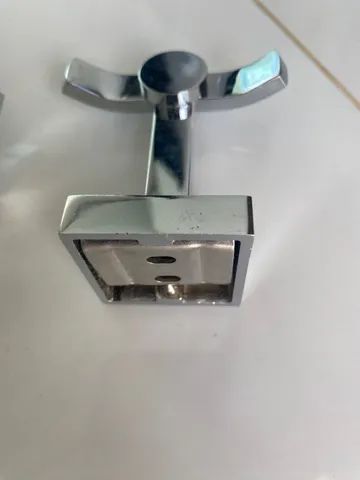 Vendo Cabideiro para toalha 64169920175234123