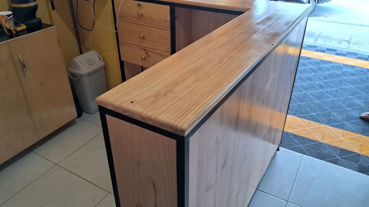 Balcão de atendimento estilo industrial  - Foto 3