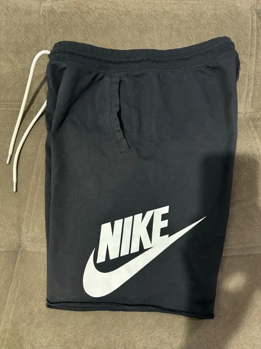 BERMUDA DA NIKE, TAMANHO (M) !!
