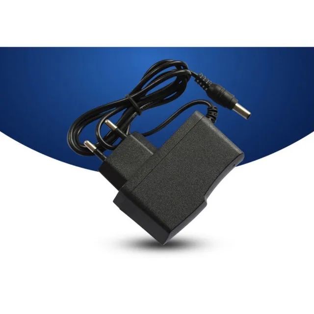 Fonte Alimentação de  5V 2A P4 Para  Bivolt