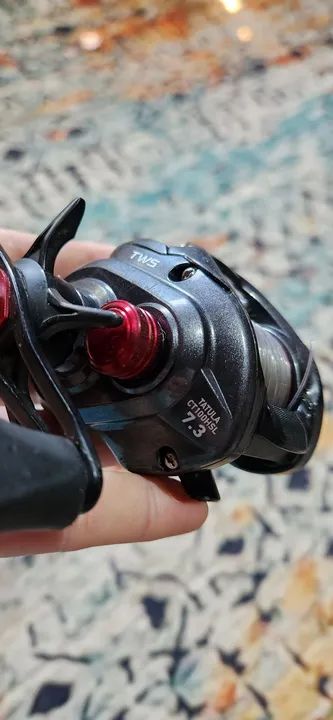 Carretilha DAIWA TALULA CT 100 HSL 7.3 - Foto 2