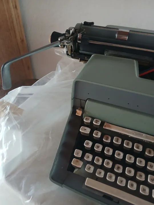 Máquina de datilografia441091957951057923