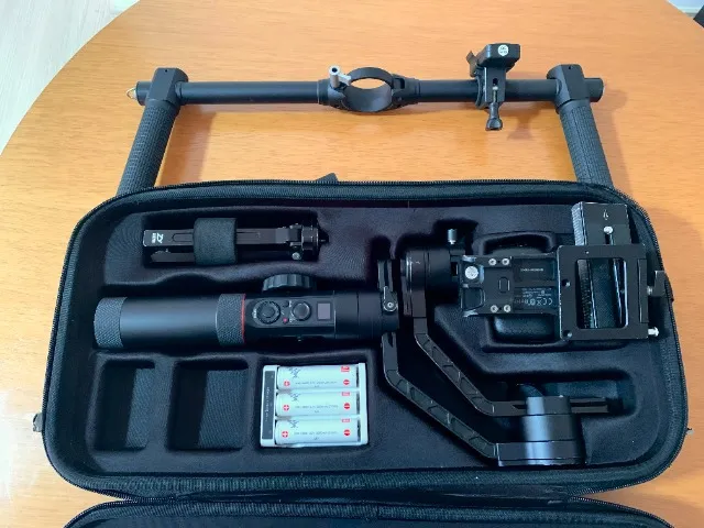 Gimbal Zhiyun Crane 2 + Dual Handle