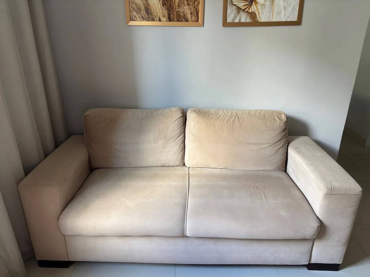 Sofá 03 lugares (bege) - Foto 3