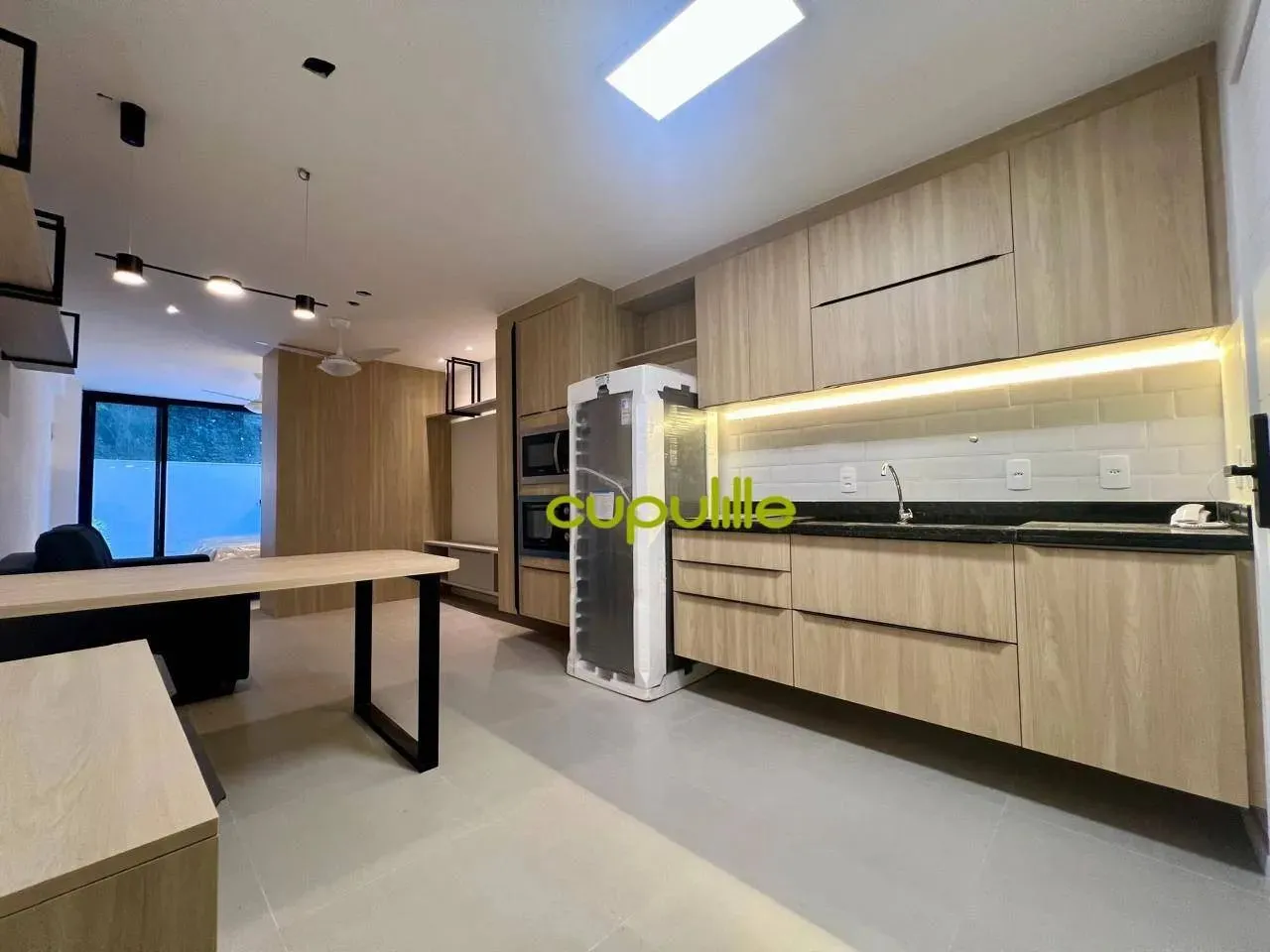 Studio com 1 dormitório para alugar, 44 m² por R$ 3.648,44/mês - Ingá - Niterói/RJ