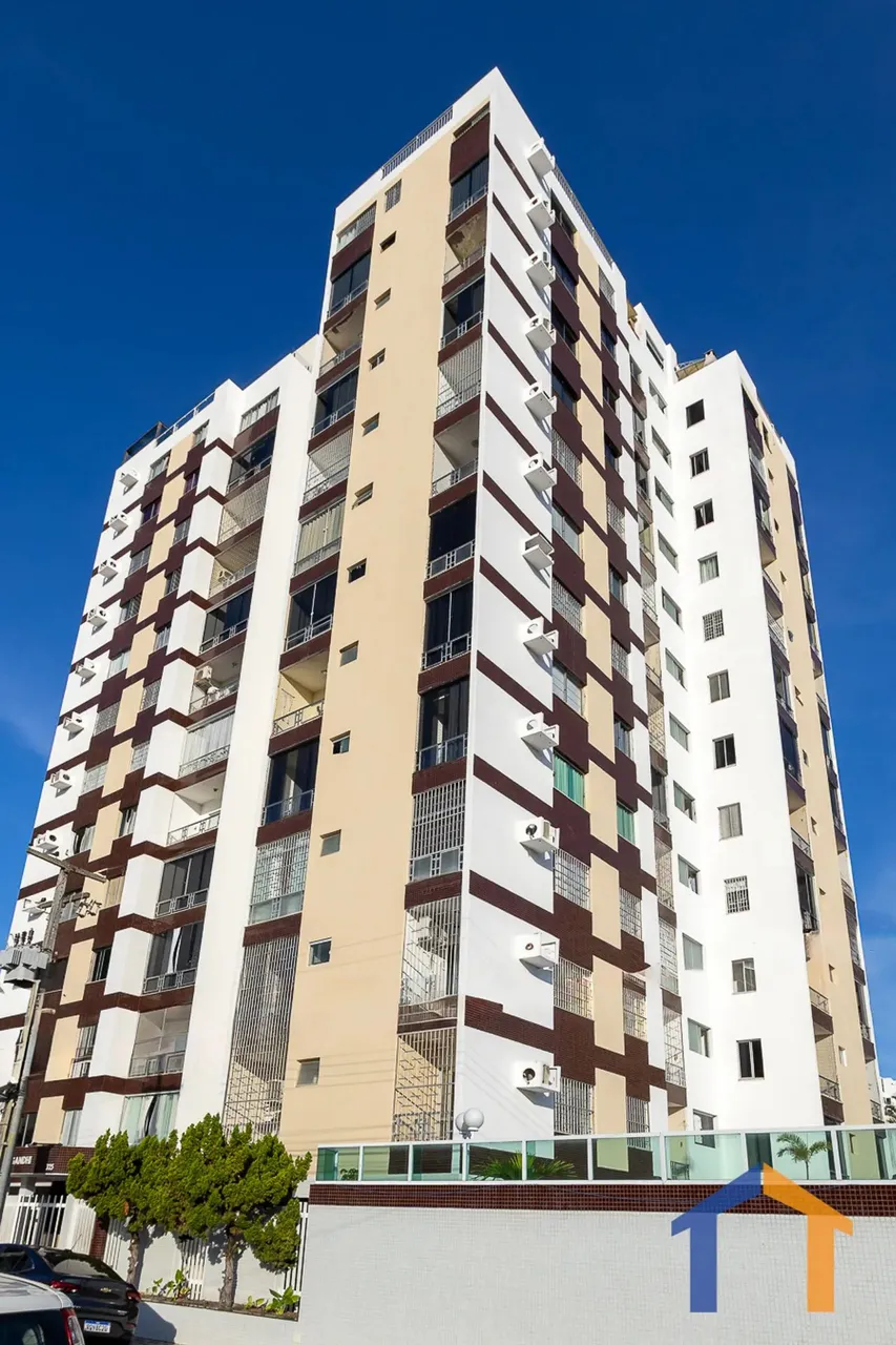 Linda Cobertura c/ Vista p/ o Mar e Rio Sergipe!  Bairro 13 de Julho | 237m² Venda ou Troc