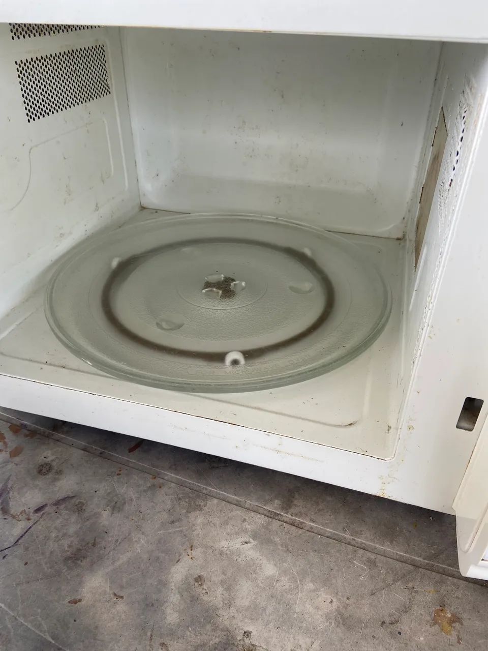 Microondas Eletrolux quebrado - Foto 2