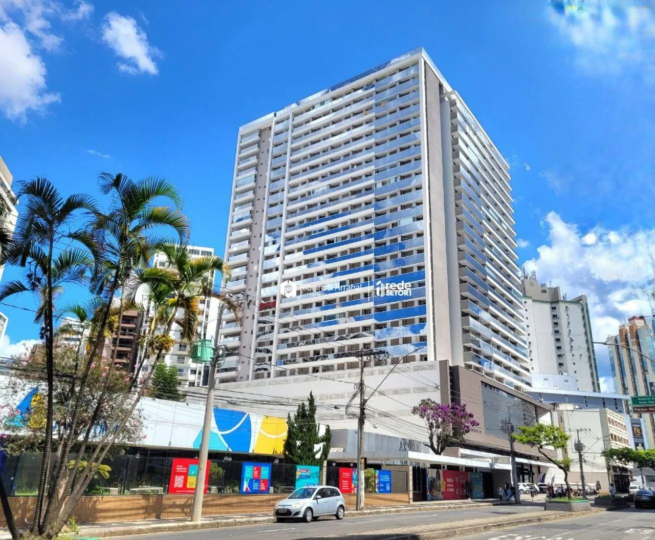 Studio MOBILIADO com 1 dormitório para alugar, 42 m² por R$ 2.334/mês - Centro - Juiz de F