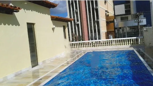 Pádua - Centro - Casa com Piscina , Saunas e mais de 8 quartos. 640m² area costruida