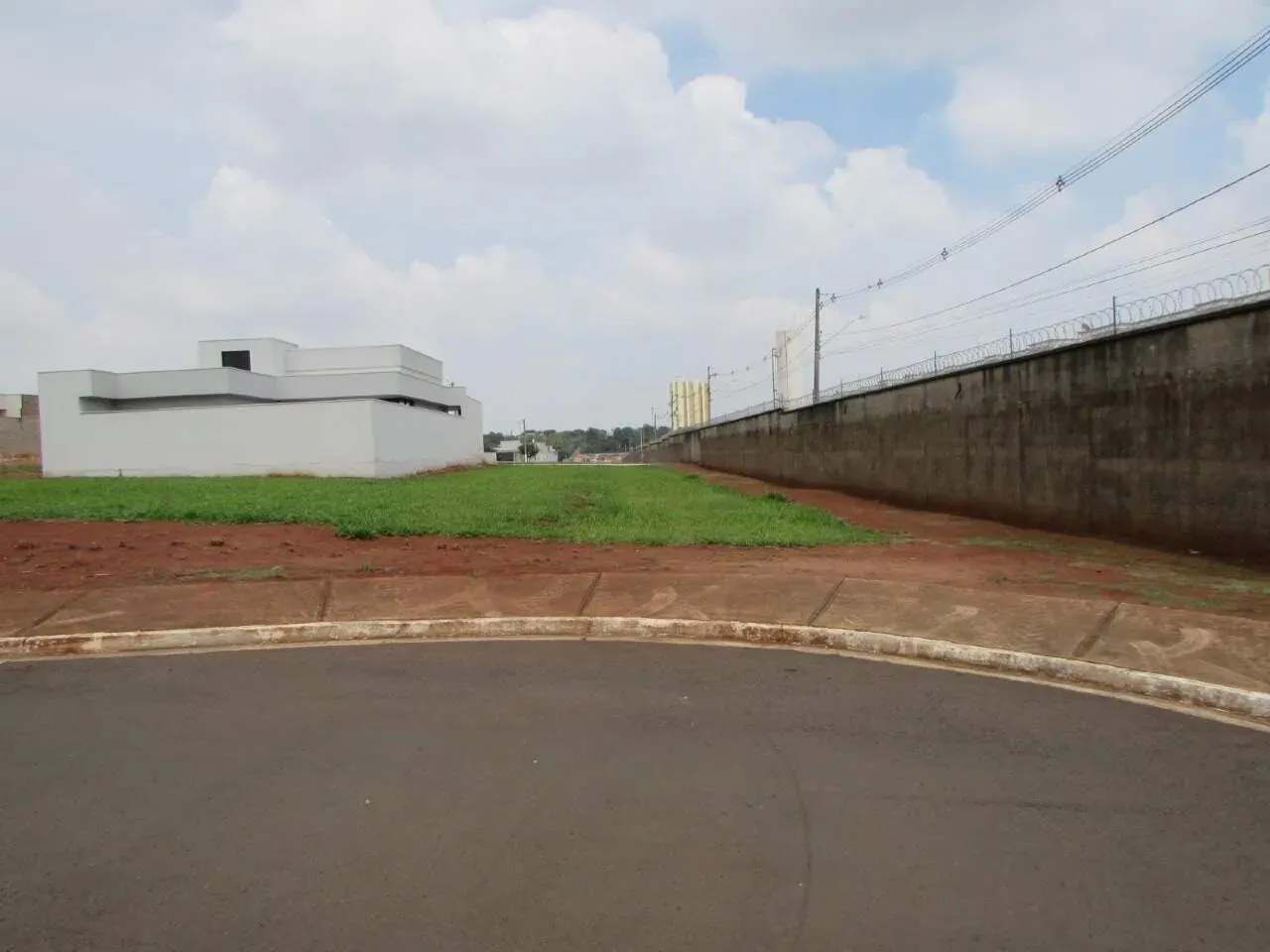 Terreno em condomínio à venda, Jardim Phillipson Park - Americana/SP