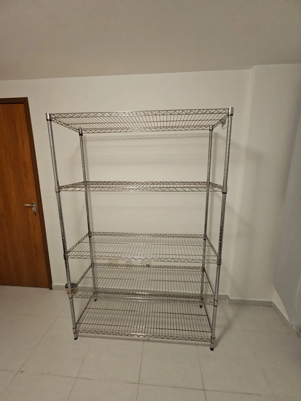 Estante de aço aramado