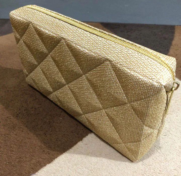 Nécessaire Dourada Eudora