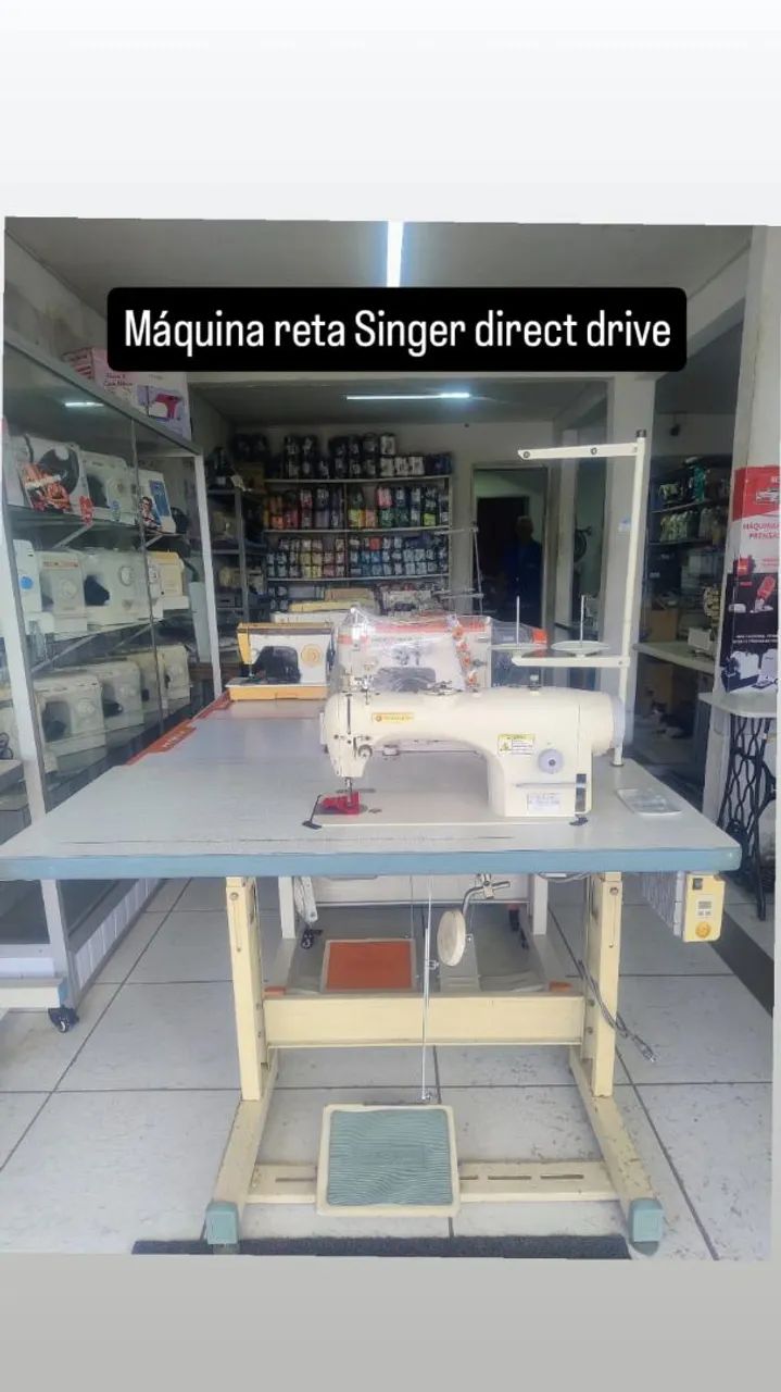 Máquina Reta Singer 