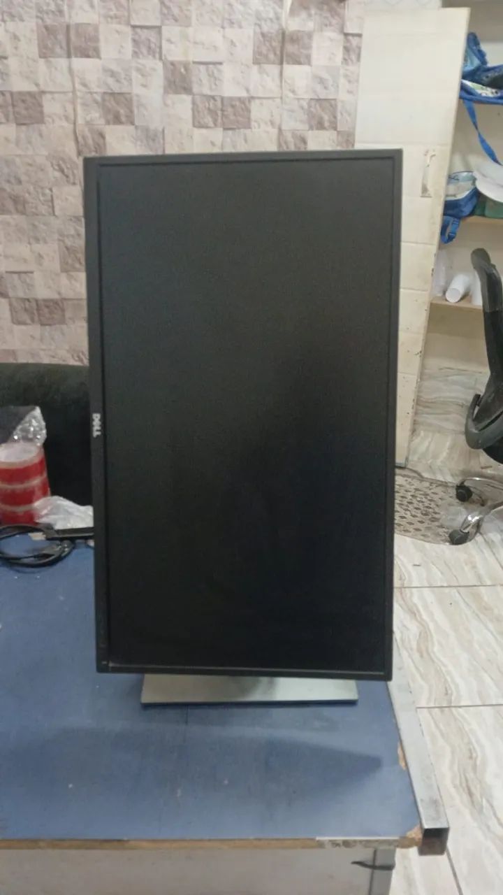 Monitor Dell Full HD 27 polegadas com rotação de tela Modelo P2717H ...
