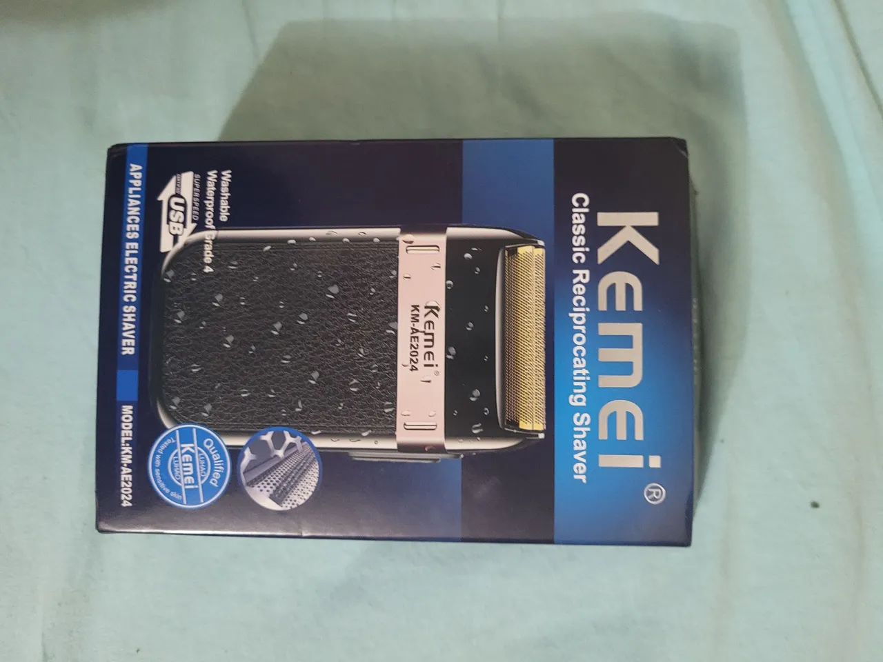Barbeador Elétrico Kemei KM-AE2024 - Novo