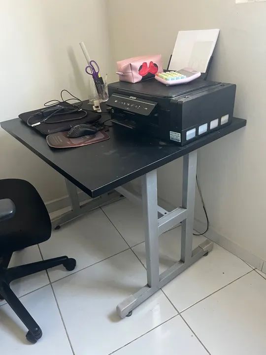 Mesa e cadeira para escritório  - Foto 4