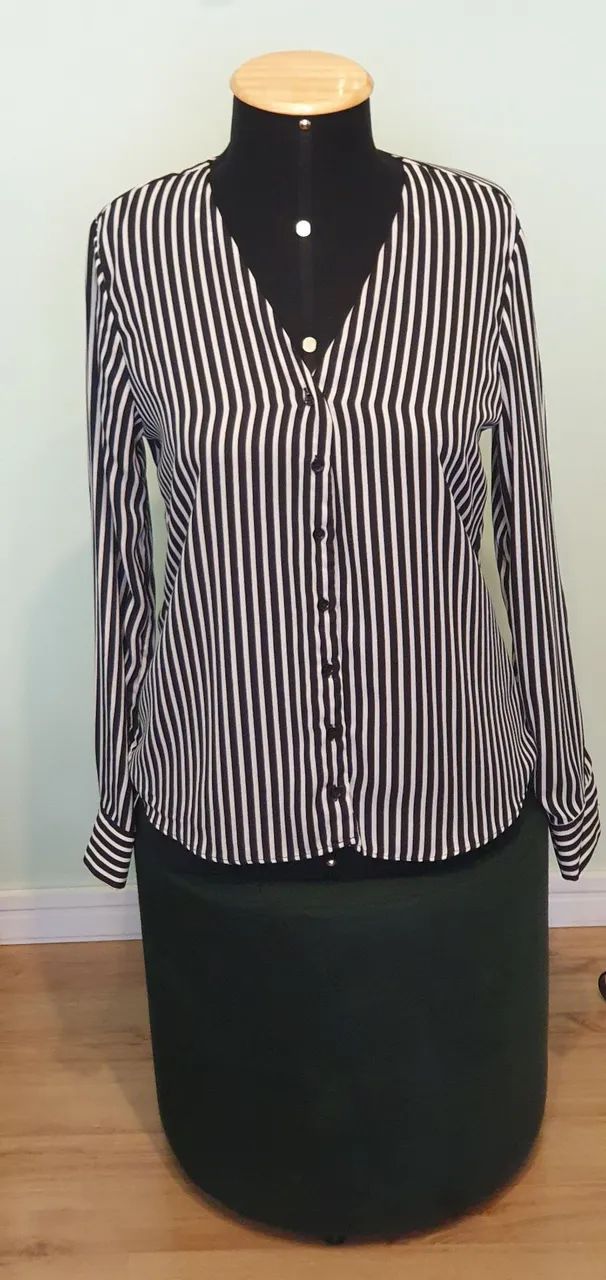 Camisa com Listras em Preto e Branco - Principessa