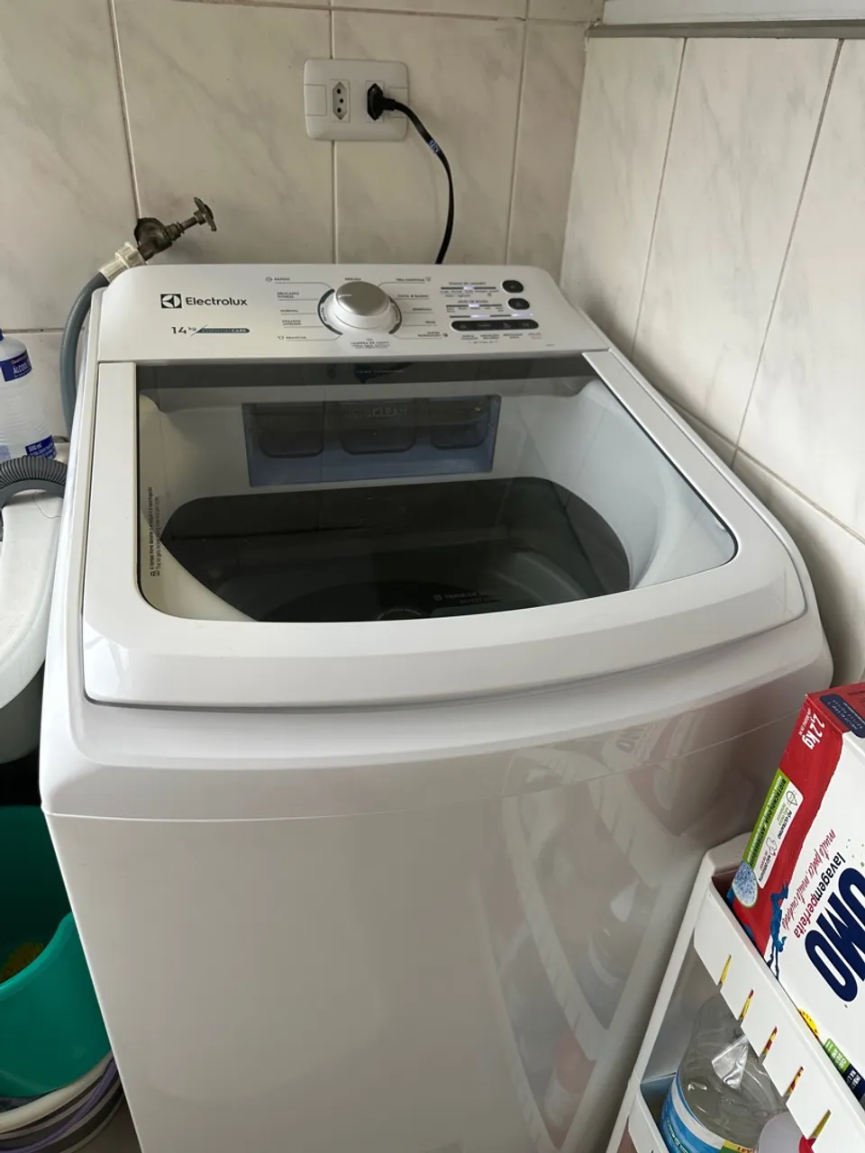 Máquina de Lavar Roupas Electrolux essential care