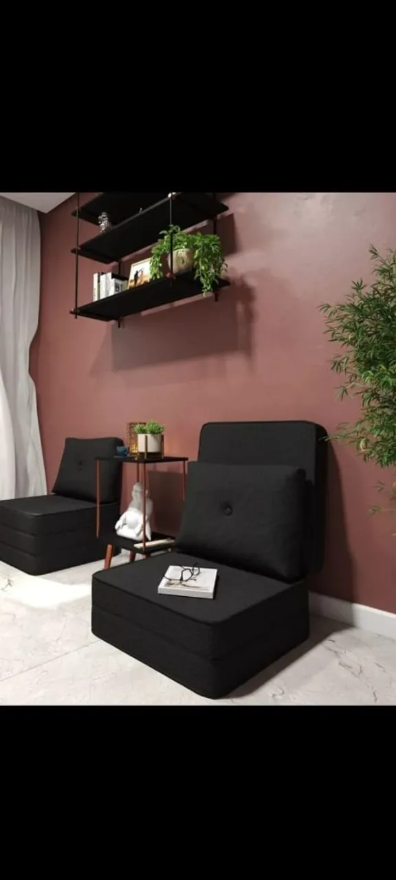 Colchão dobrável e/ou Poltrona estofada em tecido, preto. Peça versátil e moderna