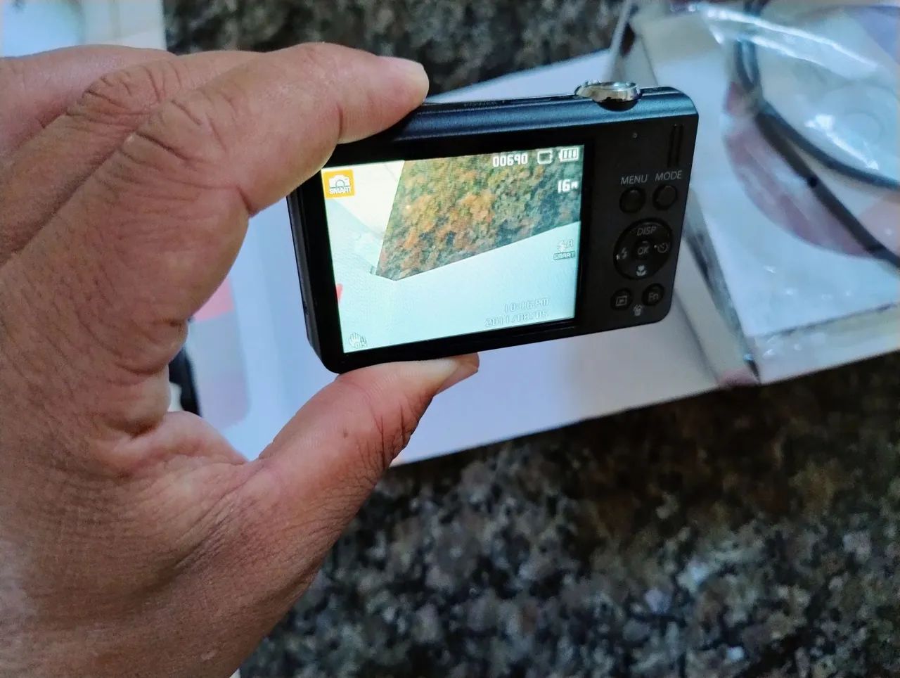 Câmera Digital Samsung ST93 5x Zoom - Foto 4