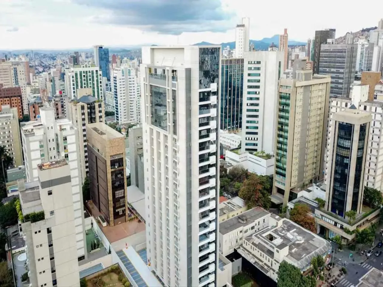 Aluguel - APARTAMENTO - SAVASSI Belo Horizonte MG