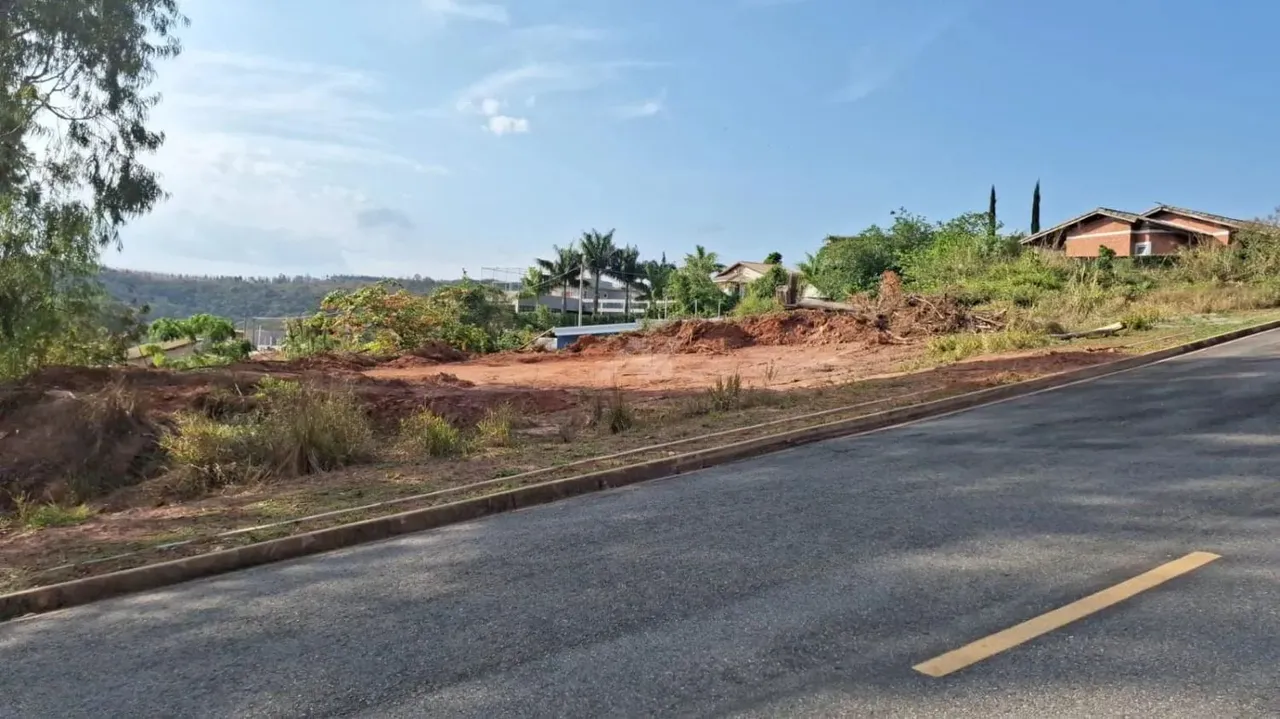 | Loteamento Jardim das Paineiras |-Itatiba/S.P. Lote a venda no Condomínio fechado com ót