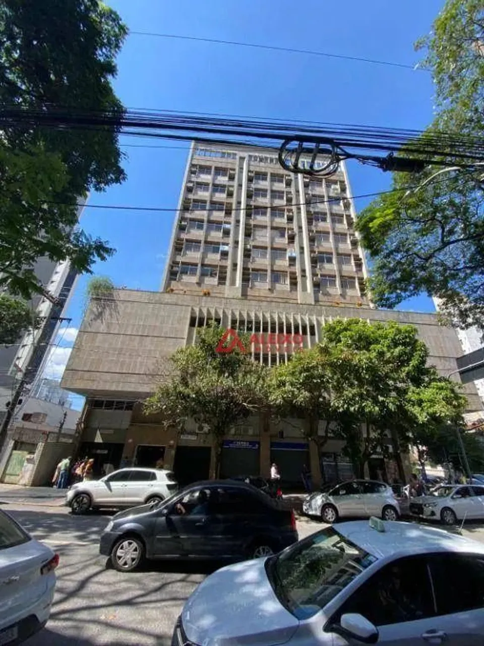 3 Quartos / Sala / Cozinha e Vaga
