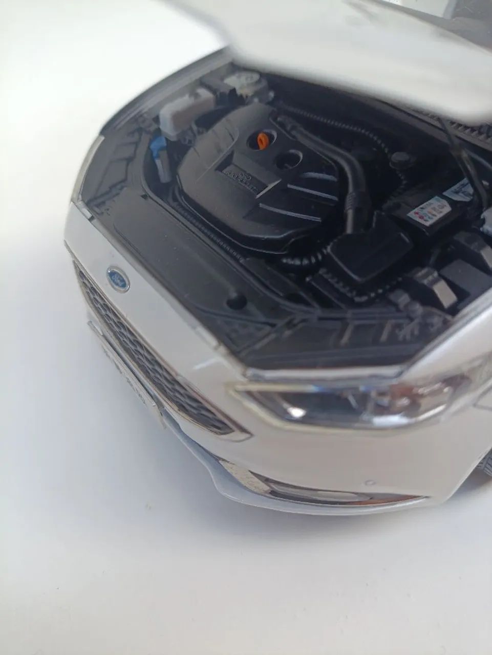 Miniatura Ford fusion Titanium 2017 1:18 - Foto 6