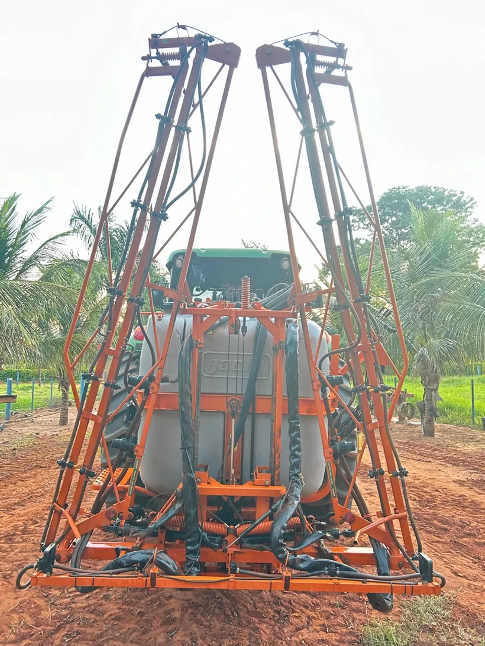 Pulverizador Jacto