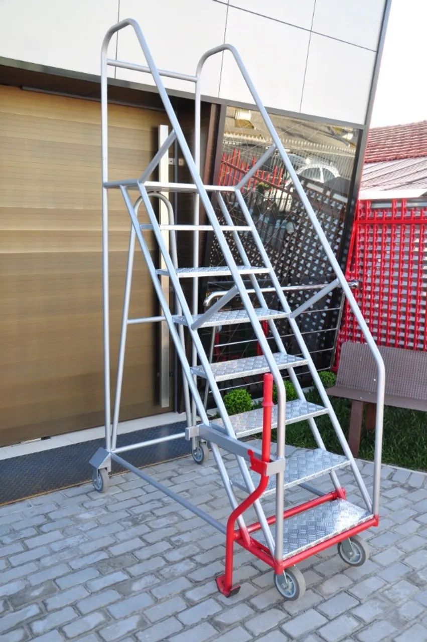 ESCADA PLATAFORMA - Foto 3