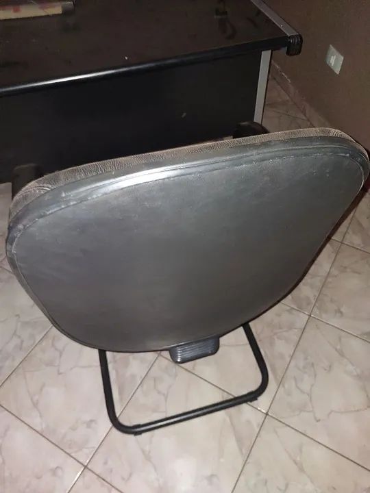 Cadeira de p/ escritório - Foto 3