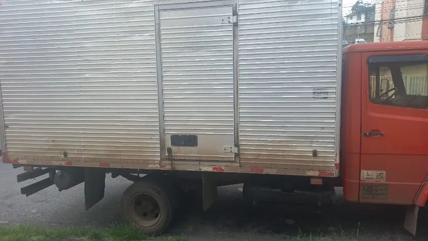 Caminhao bau 709 - Foto 4