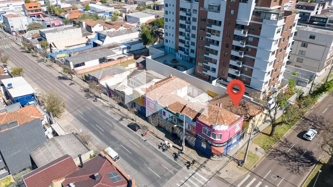 Terreno com Construção em Localização Privilegiada - Próximo à Ligga Arena - Foto 14