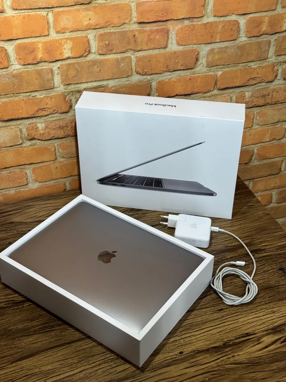 macbook pro 13 2020