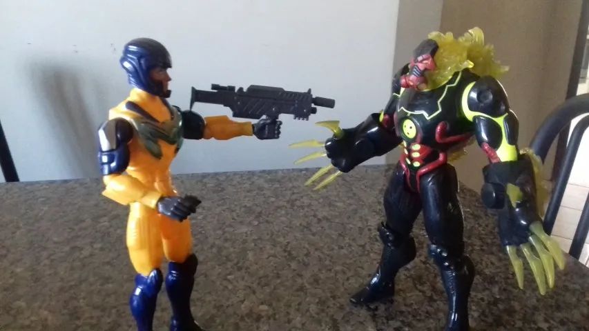 Toxzon e Maxstell