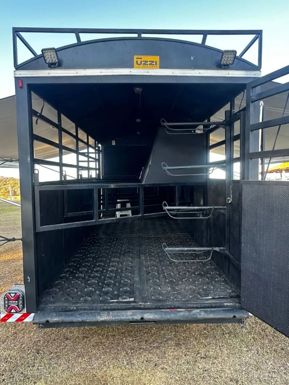 Trailer uzze - Foto 5