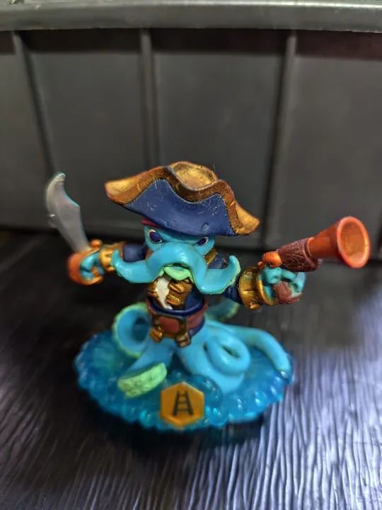 Boneco Skylanders Swap Force Wash Buckler