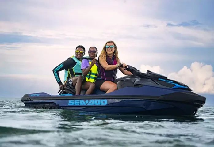 Jet Ski Seadoo GTX 170 Zero com carreta Free Hobby com berço rolante - Foto 6