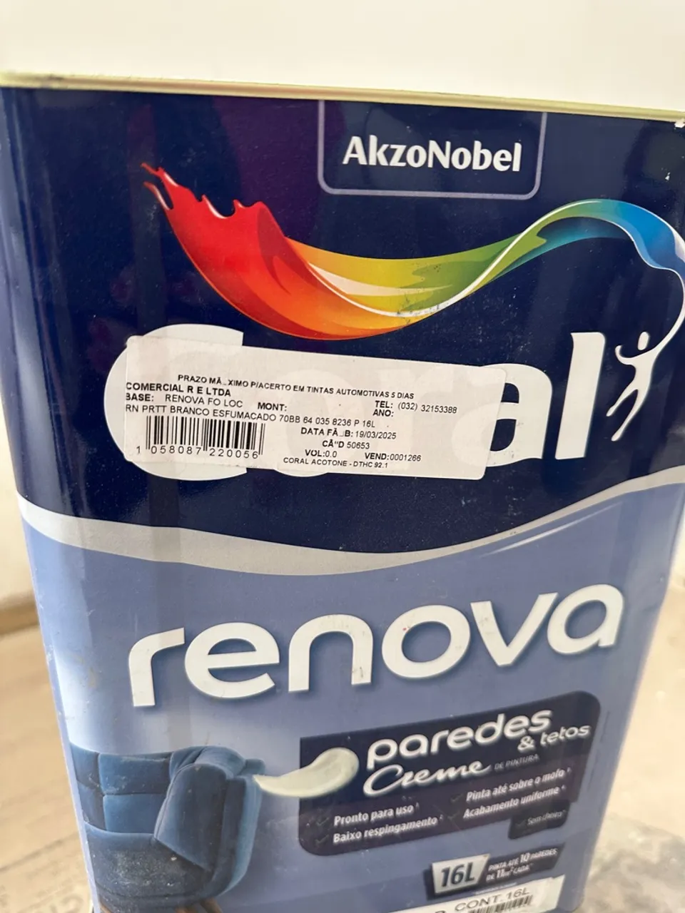 Tinta coral renova