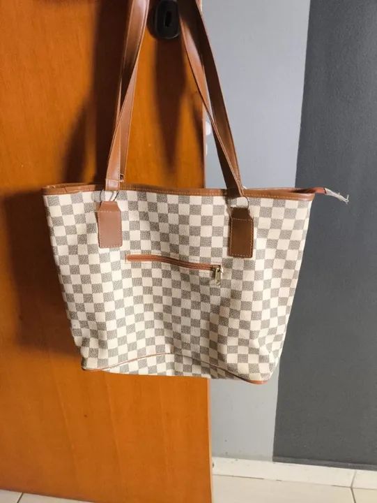 BOLSA EM COURINHO TAMANHO GRANDE NOVA  - Foto 2