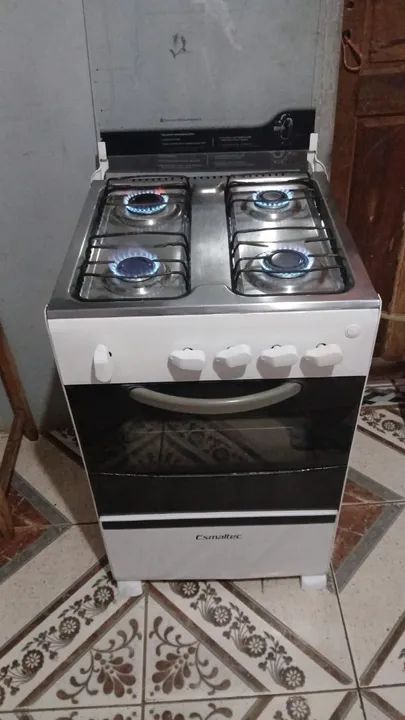 Fogão Esmaltec funcionando perfeitamente entrego - Foto 2